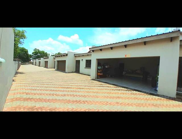 3 BEDROOM TOWNHOUSE FOR SALE IN POLOKWANE CENTRAL